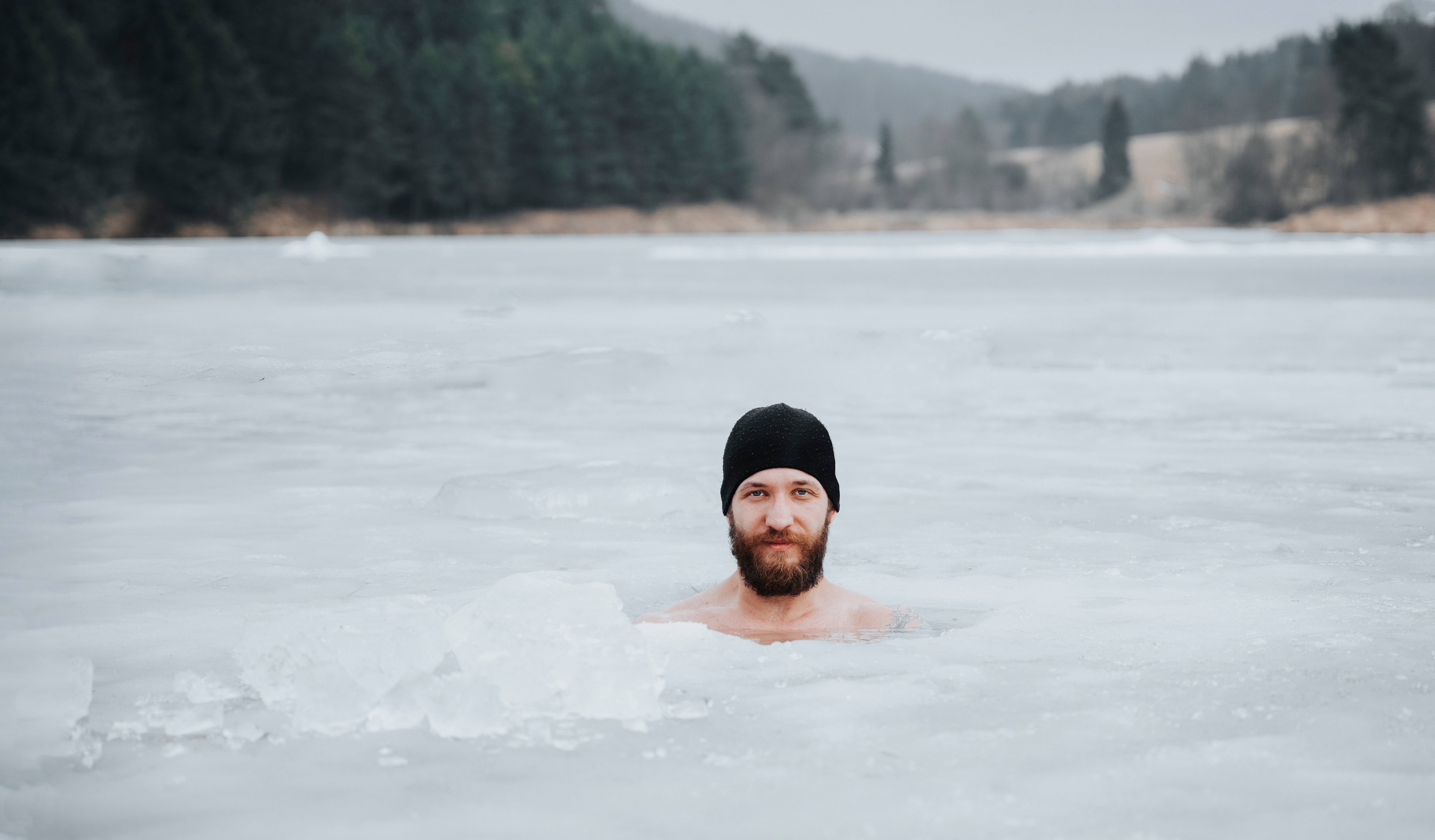 Quanto Tempo Dovresti Dedicare al Cold Plunge?